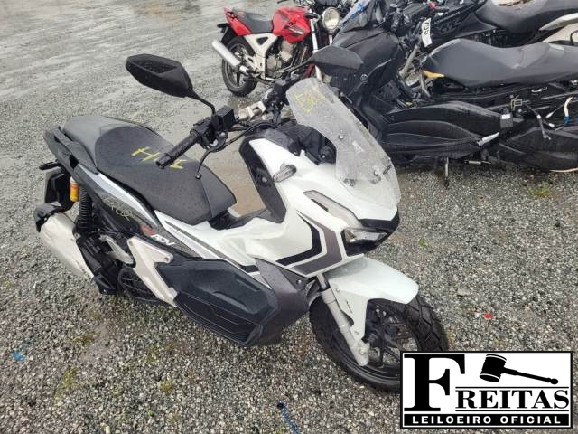 ADV 150 ABS V-MATIC