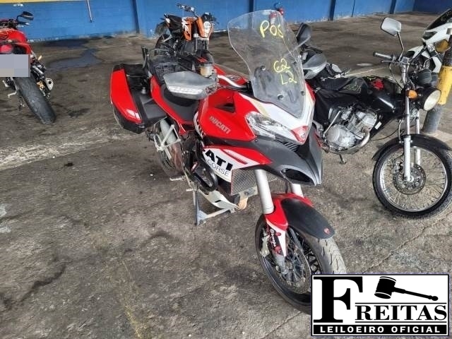 MULTISTRADA 1200 S TOURING