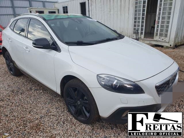 V40 T5 CROSS COUNTRY AWD 2.0 DRIVE-E TURBO